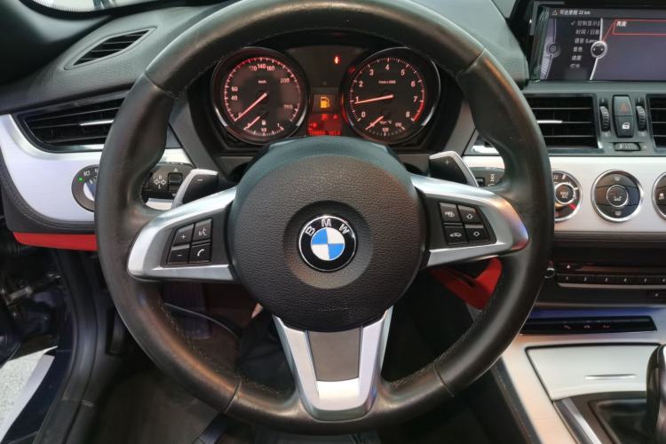 Used BMW Z4 2013 sDrive20i Leading Model Steering Wheel