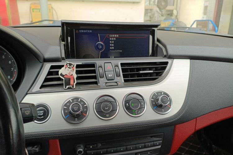 Used BMW Z4 2013 sDrive20i Leading Model Audio And AC Panel