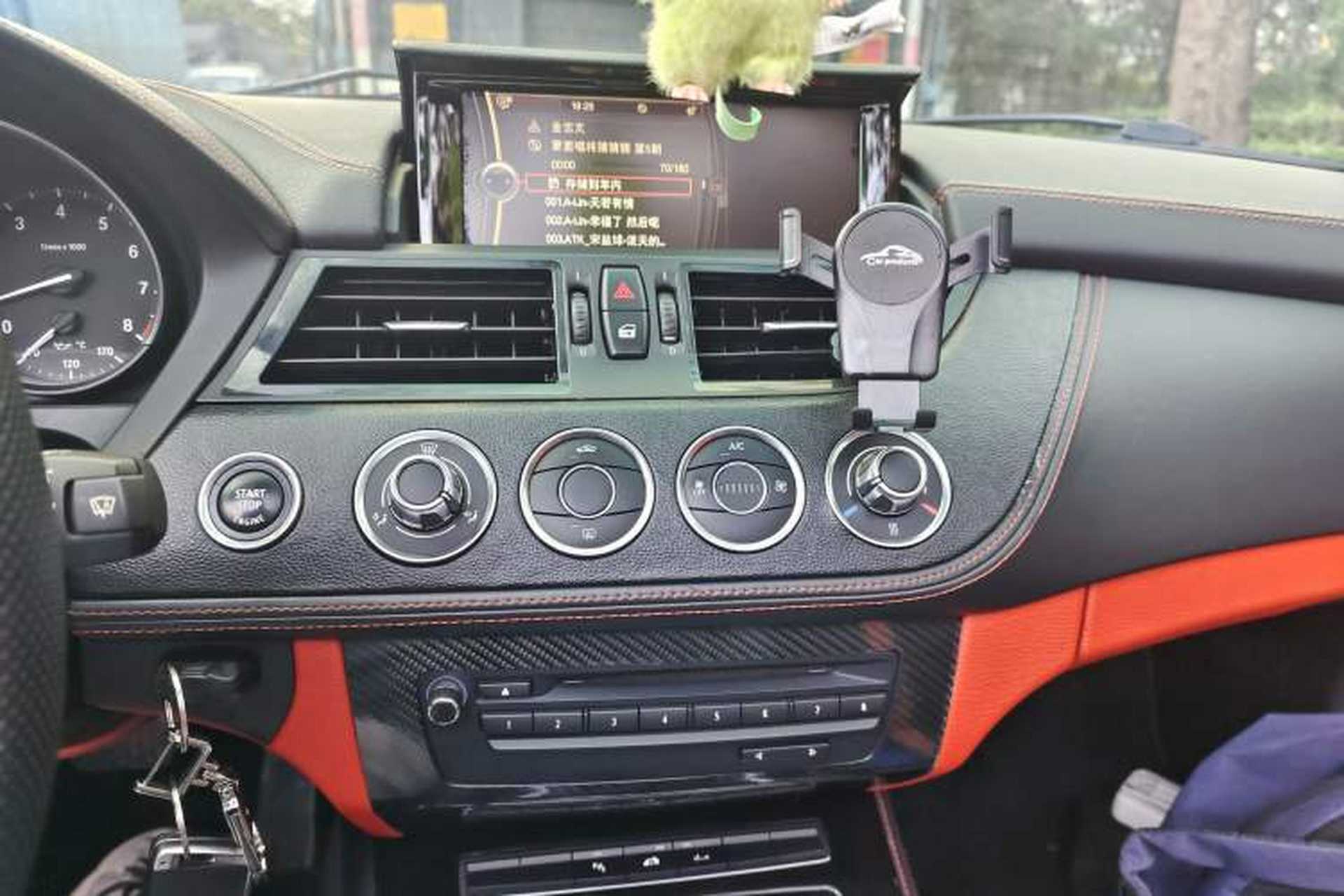 Used BMW Z4 2013 sDrive20i Leading Model Audio And AC Panel
