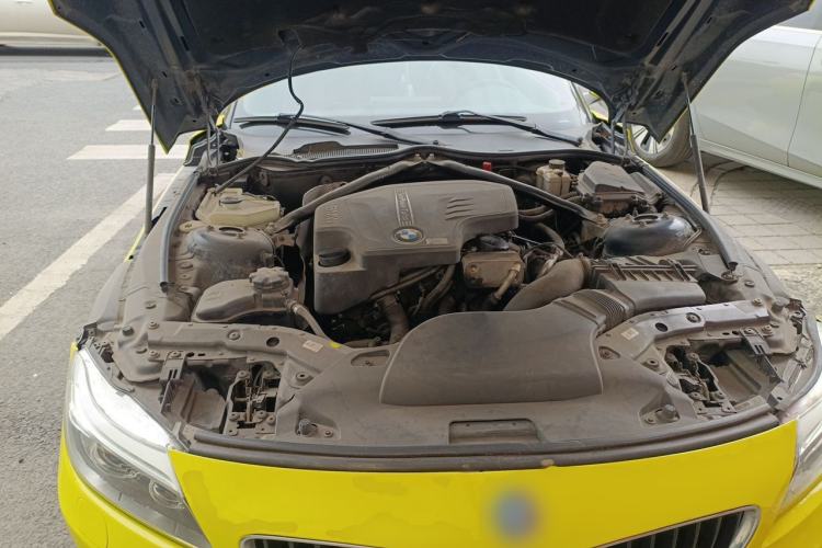 Used BMW Z4 2013 sDrive20i Leading Model Engine Bay
