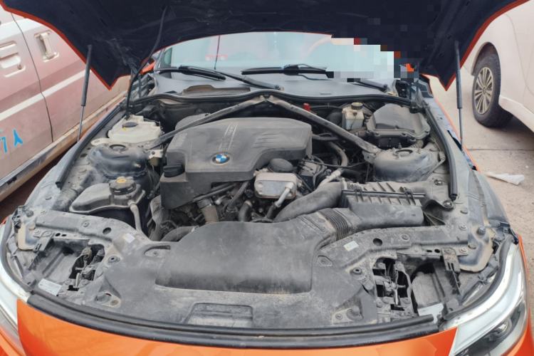 Used BMW Z4 2013 sDrive20i Leading Model Engine Bay