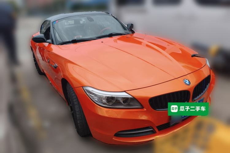 Used BMW Z4 2013 sDrive20i Leading Model Front Right 45 Deg