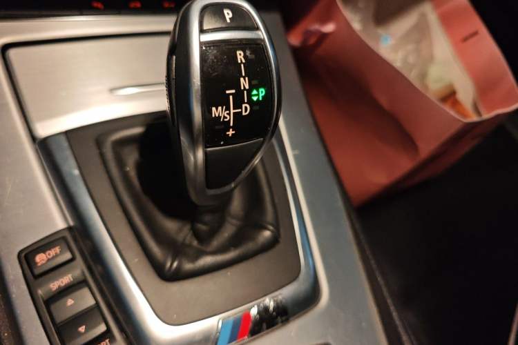 Used BMW Z4 2013 sDrive20i Leading Model Gear Lever