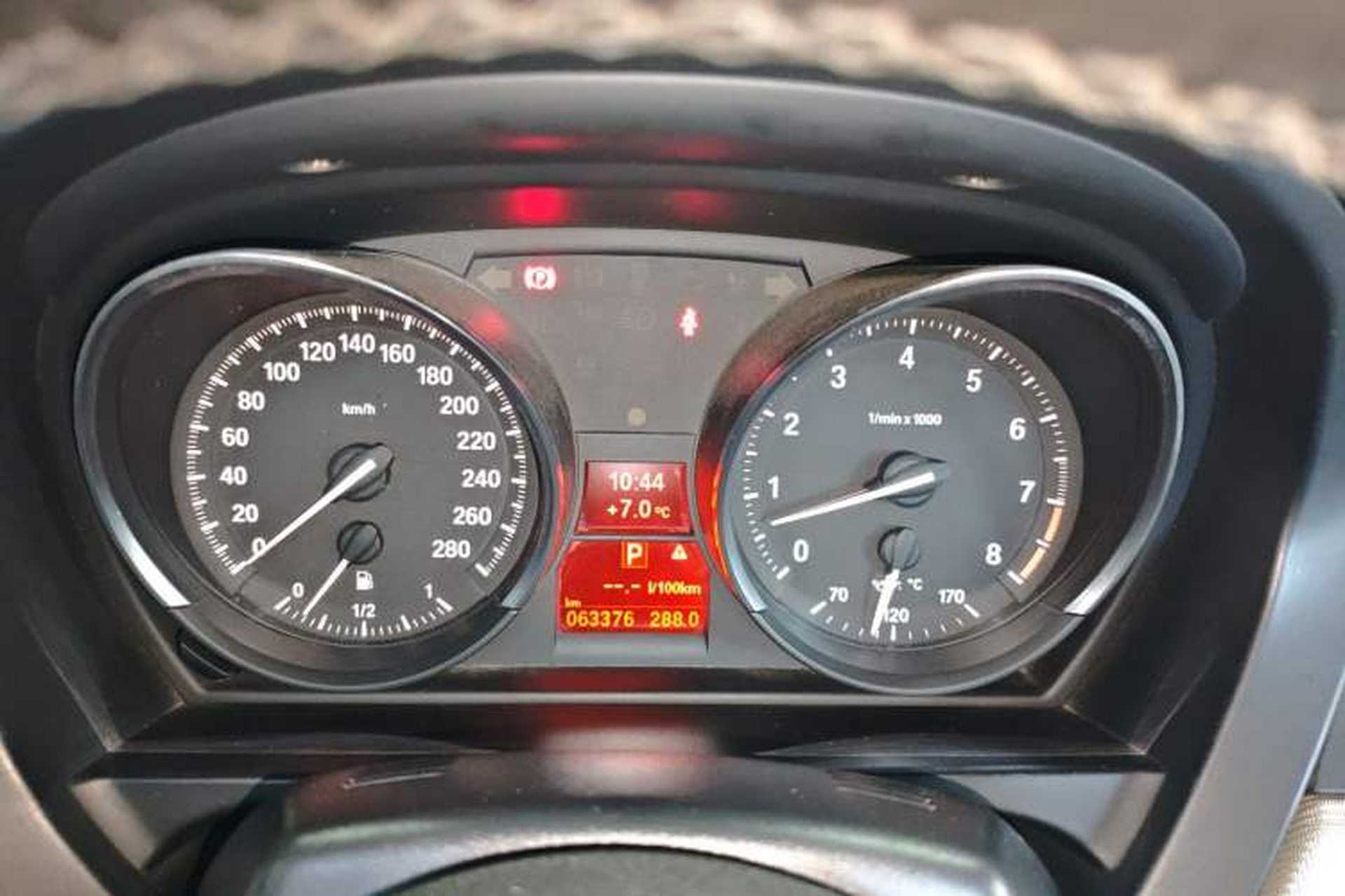 Used BMW Z4 2013 sDrive20i Leading Model Instrument Cluster