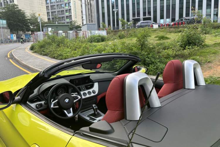 Used BMW Z4 2013 sDrive20i Leading Model Interior 4