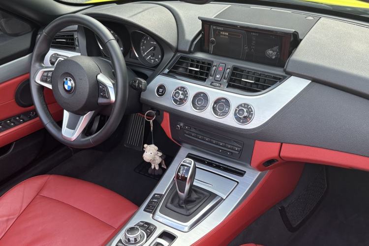 Used BMW Z4 2013 sDrive20i Leading Model Interior 8