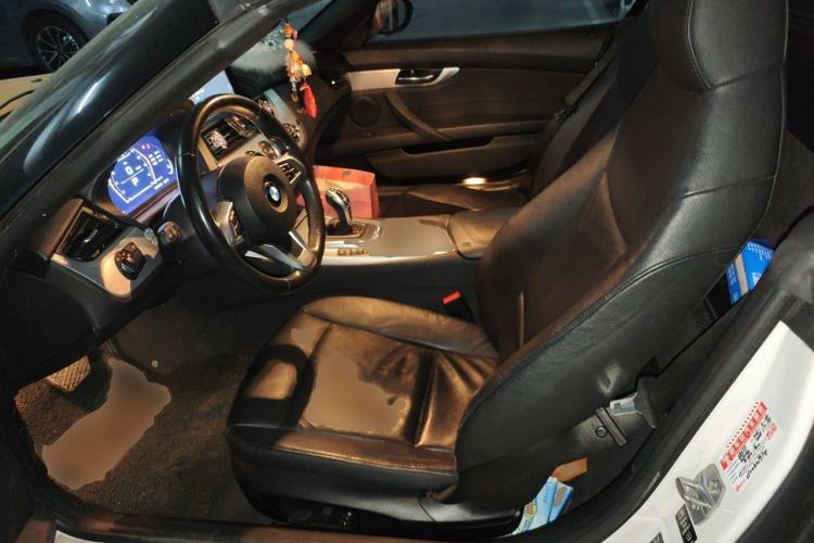 Used BMW Z4 2013 sDrive20i Leading Model Left Front Seat