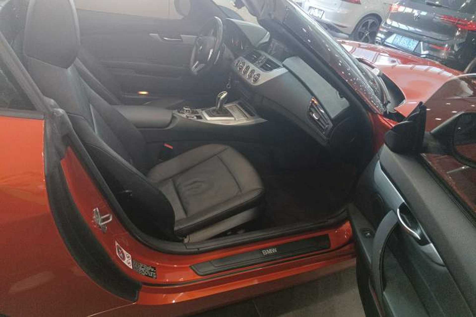 Used BMW Z4 2013 sDrive20i Leading Model Right Front Seat