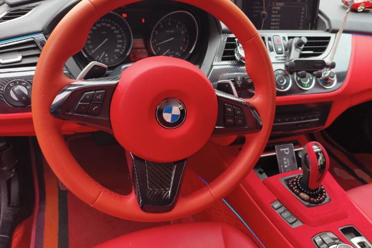 Used BMW Z4 2013 sDrive20i Leading Model Steering Wheel