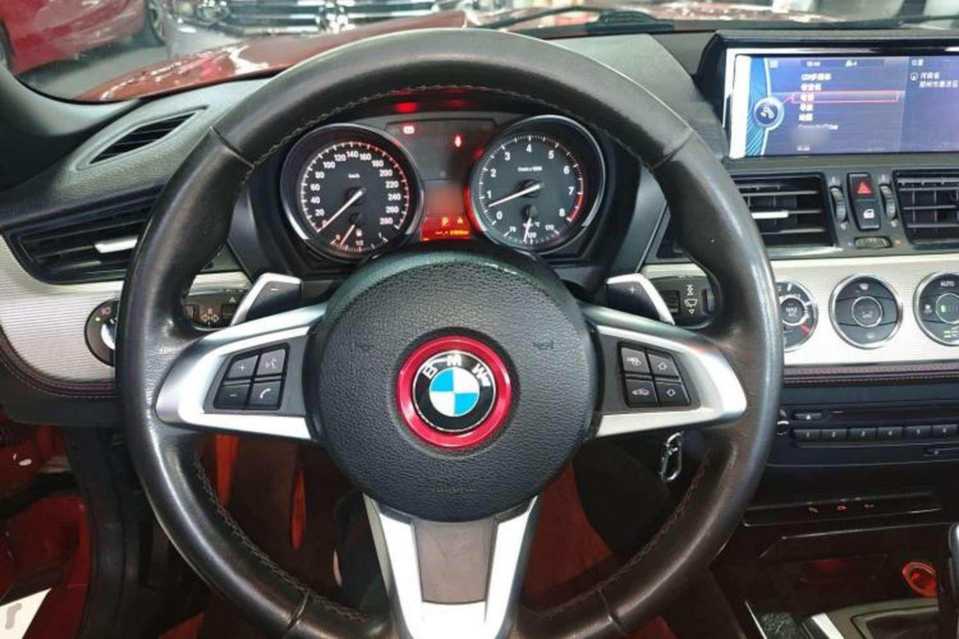 Used BMW Z4 2013 sDrive20i Leading Model Steering Wheel