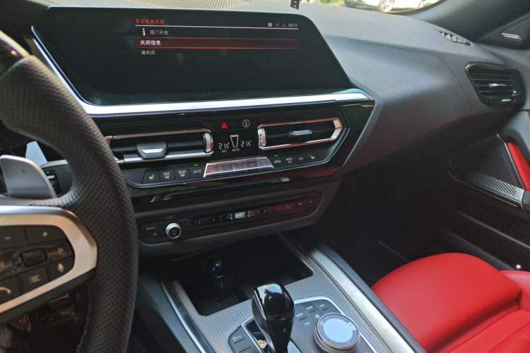 Used BMW Z4 2019 M40i M Sport Performance Edition Audio And AC Panel