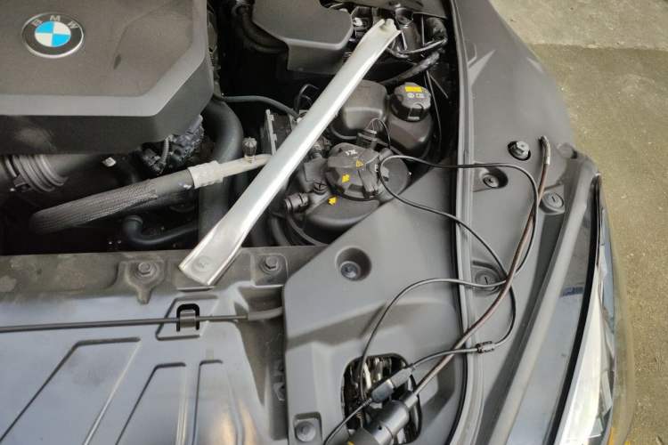 Used BMW Z4 2019 sDrive 25i M Sport Package Engine Bay Left