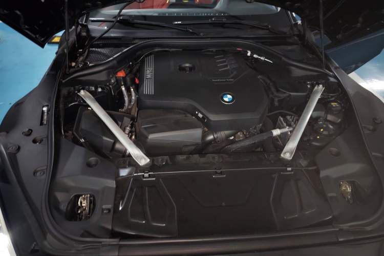 Used BMW Z4 2019 sDrive 25i M Sport Package Engine Bay