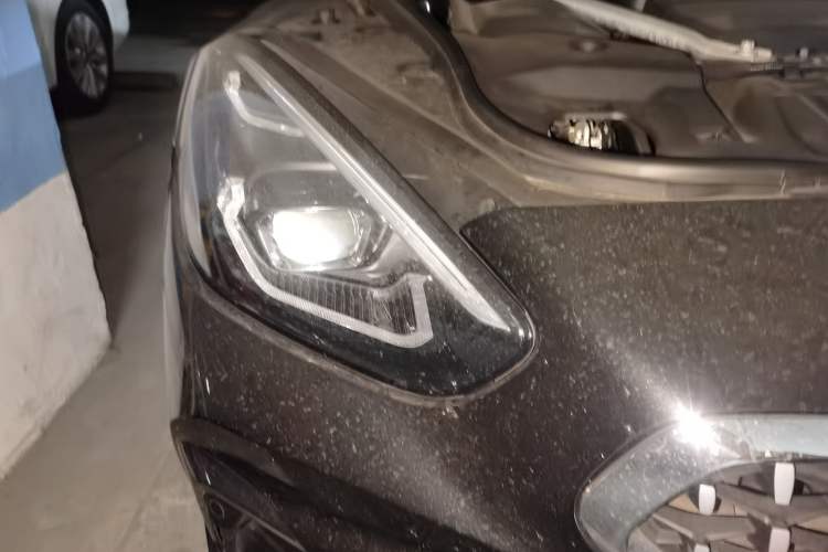 Used BMW Z4 2019 sDrive 25i M Sport Package Engine Bay Right