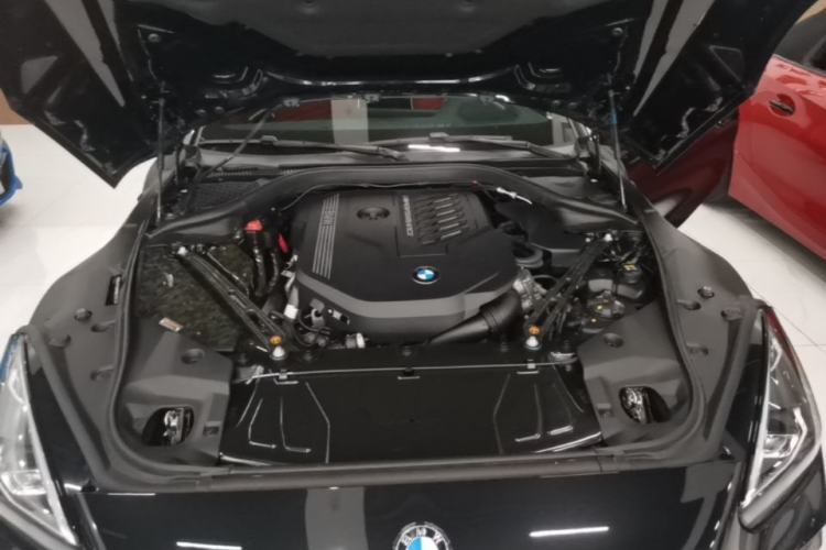 Used BMW Z4 2019 M40i M Sport Performance Edition Engine Bay