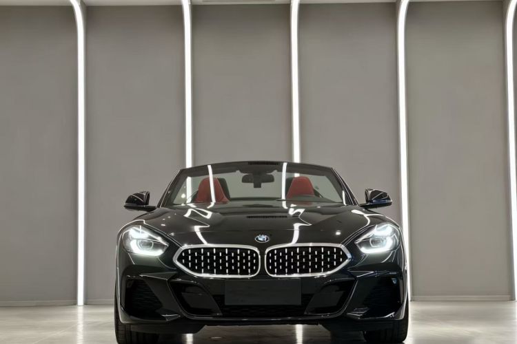 Used BMW Z4 2019 sDrive 25i M Sport Package Exterior 12
