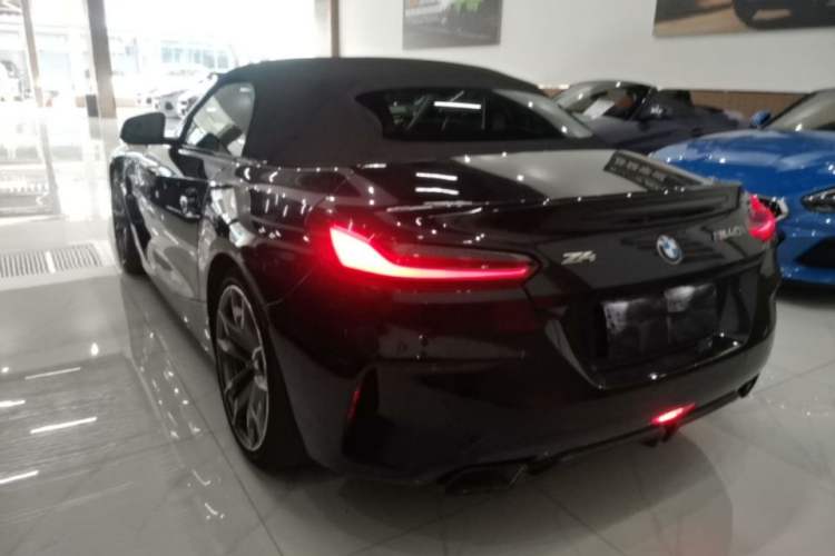 Used BMW Z4 2019 M40i M Sport Performance Edition Exterior 2