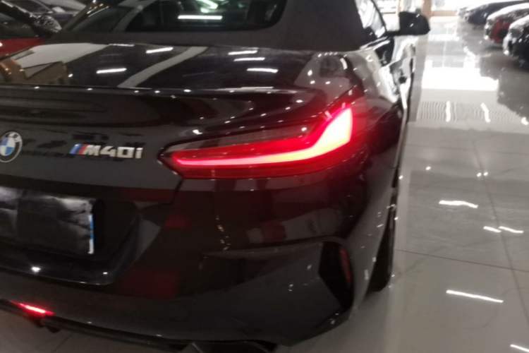Used BMW Z4 2019 M40i M Sport Performance Edition Exterior 3