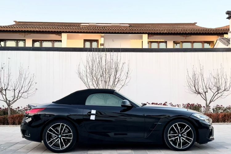 Used BMW Z4 2019 sDrive 25i M Sport Package Exterior 4