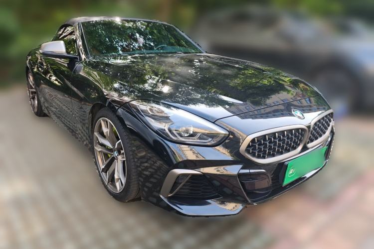 Used BMW Z4 2019 M40i M Sport Performance Edition Front Right 45 Deg