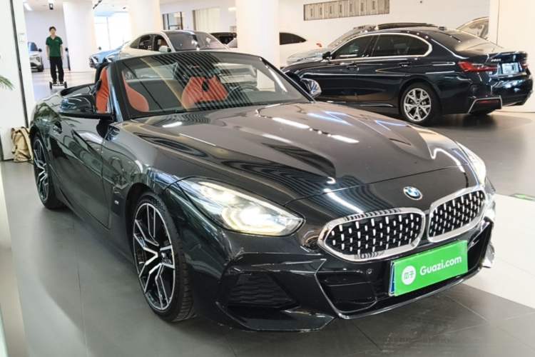 Used BMW Z4 2019 sDrive 25i M Sport Package Front Right 45 Deg