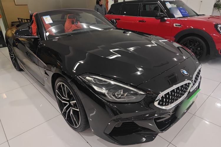 Used BMW Z4 2019 sDrive 25i M Sport Package Front Right 45 Deg