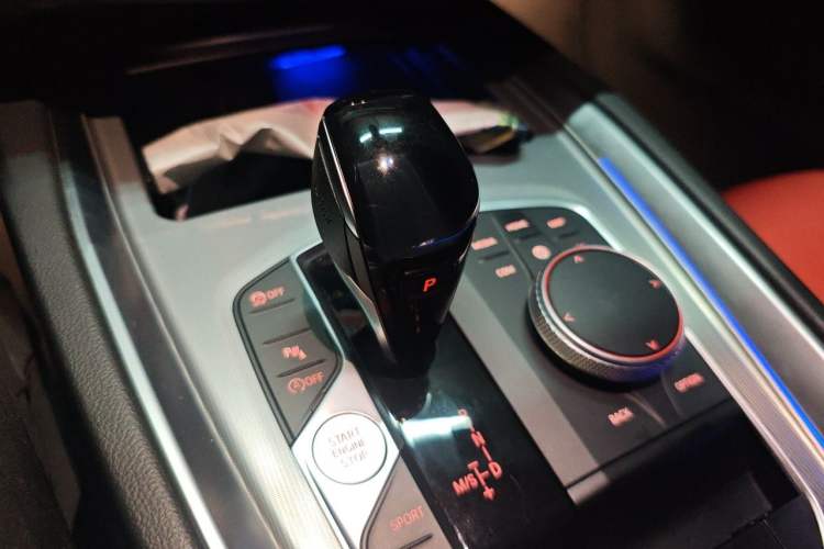Used BMW Z4 2019 sDrive 25i M Sport Night Edition package Gear Lever