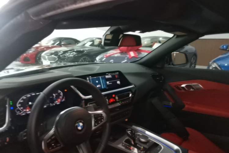 Used BMW Z4 2019 M40i M Sport Performance Edition Headliner