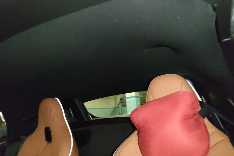Used BMW Z4 2019 sDrive 25i M Sport Night Edition package Headliner