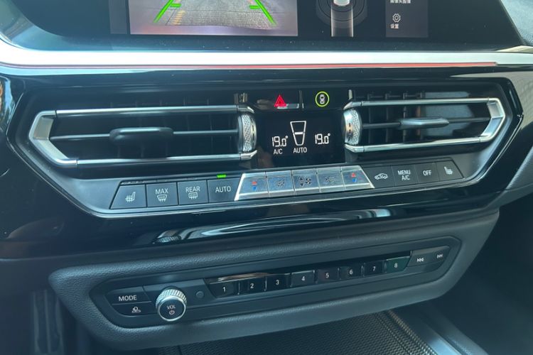 Used BMW Z4 2019 M40i M Sport Performance Edition Interior 3