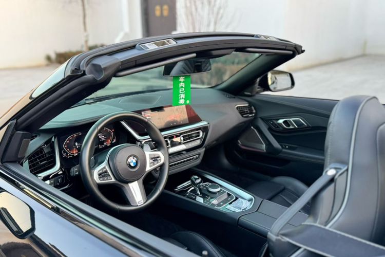 Used BMW Z4 2019 sDrive 25i M Sport Package Interior 4