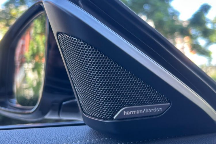 Used BMW Z4 2019 M40i M Sport Performance Edition Interior 7
