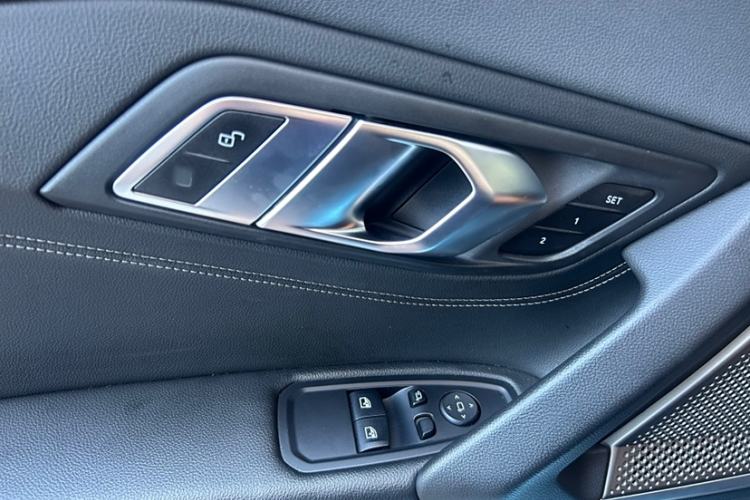 Used BMW Z4 2019 M40i M Sport Performance Edition Interior 8