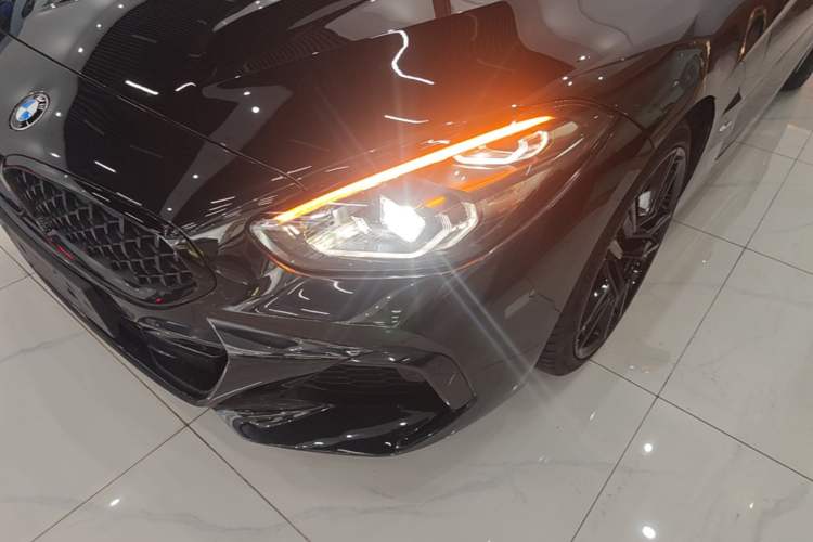 Used BMW Z4 2019 sDrive 25i M Sport Night Edition package Left Front Headlight
