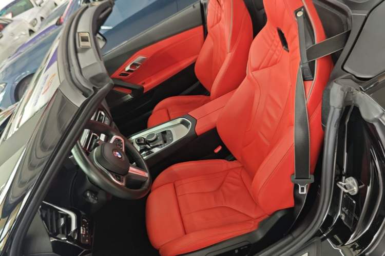 Used BMW Z4 2019 sDrive 25i M Sport Night Edition package Left Front Seat