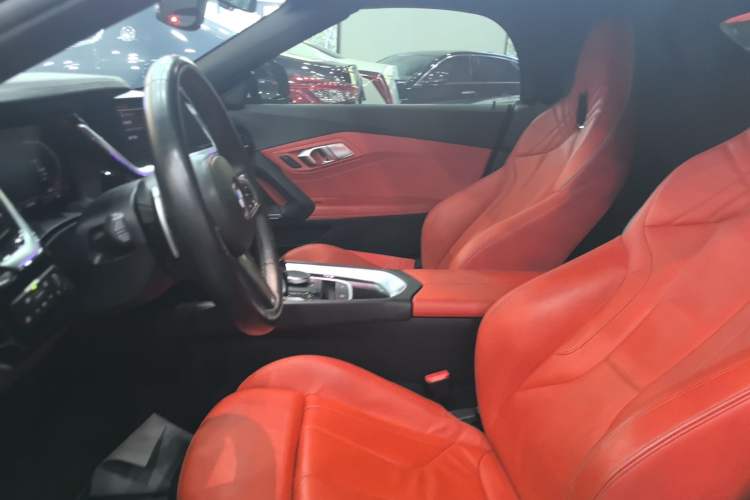 Used BMW Z4 2019 sDrive 25i M Sport Package Left Front Seat