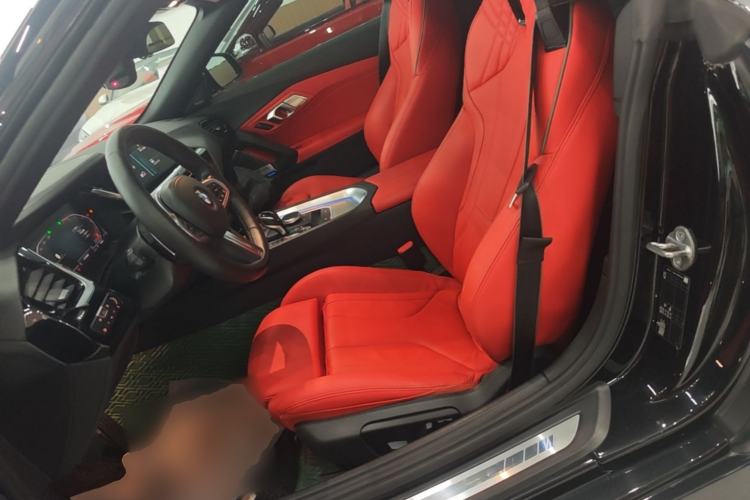 Used BMW Z4 2019 sDrive 25i M Sport Night Edition package Left Front Seat