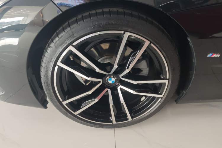 Used BMW Z4 2019 sDrive 25i M Sport Package Left Front Wheel Hub