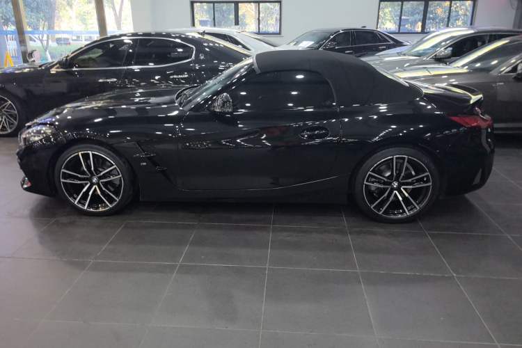 Used BMW Z4 2019 sDrive 25i M Sport Package Left Side