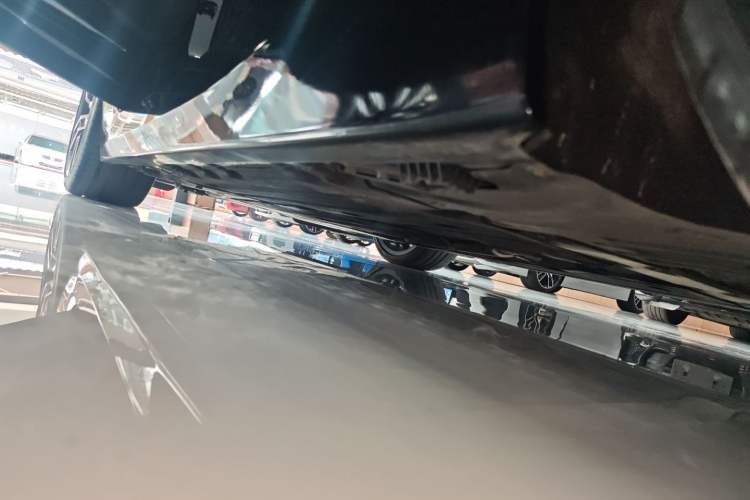 Used BMW Z4 2019 sDrive 25i M Sport Package Left Side Sill