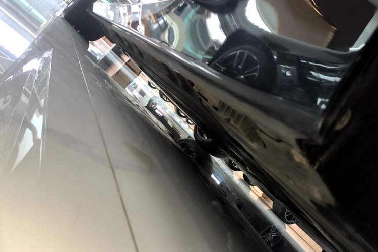 Used BMW Z4 2019 sDrive 25i M Sport Package Left Side Sill