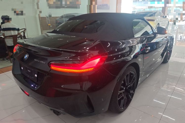 Used BMW Z4 2019 sDrive 25i M Sport Night Edition package Rear Right 45 Deg