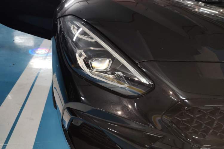 Used BMW Z4 2019 sDrive 25i M Sport Package Right Front Headlight