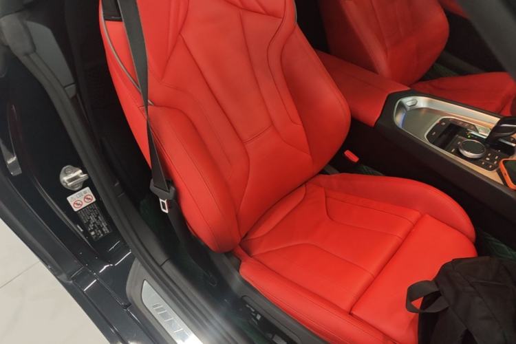 Used BMW Z4 2019 sDrive 25i M Sport Night Edition package Right Front Seat