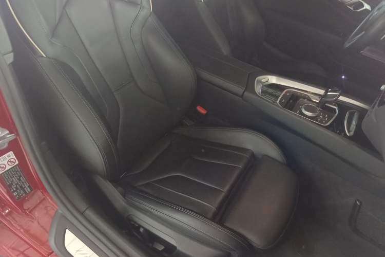 Used BMW Z4 2019 sDrive 25i M Sport Package Right Front Seat