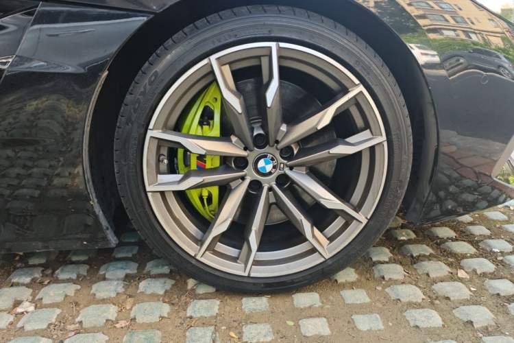 Used BMW Z4 2019 M40i M Sport Performance Edition Right Front Wheel Hub