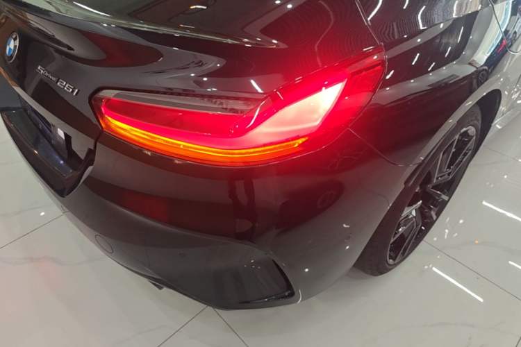 Used BMW Z4 2019 sDrive 25i M Sport Night Edition package Right Rear Taillight
