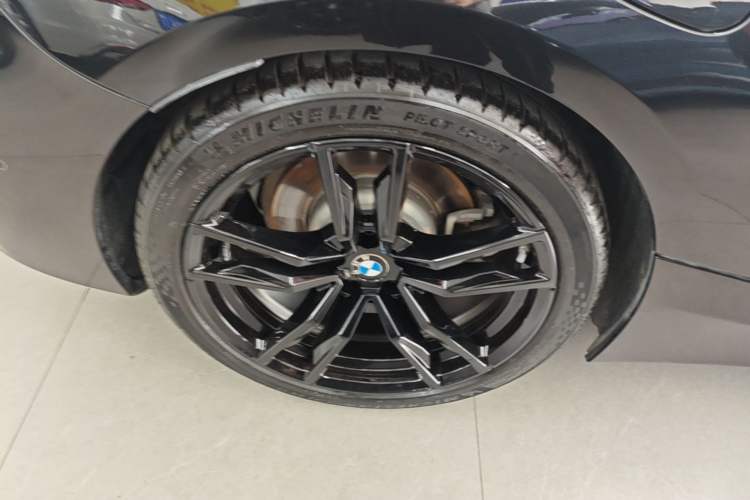 Used BMW Z4 2019 sDrive 25i M Sport Night Edition package Right Rear Wheel Hub