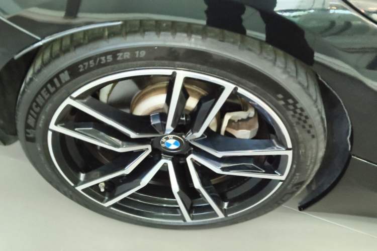Used BMW Z4 2019 sDrive 25i M Sport Package Right Rear Wheel Hub