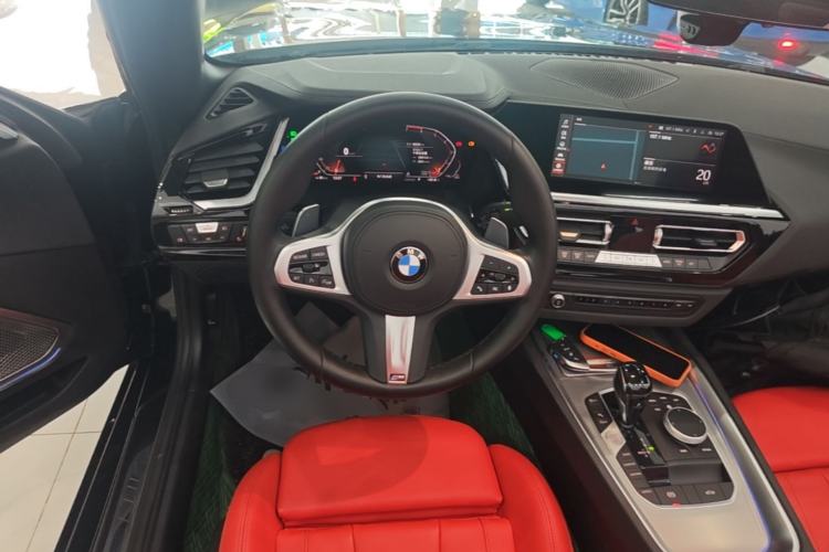 Used BMW Z4 2019 sDrive 25i M Sport Night Edition package Steering Wheel